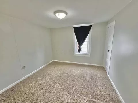 Bedroom - 284 Everett Ave, Newark, OH 43055 photo 1 of 10