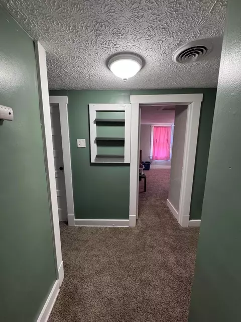 Entry Way - 284 Everett Ave, Newark, OH 43055 photo 2 of 2