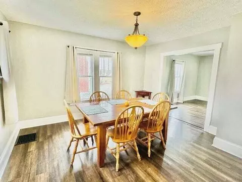 Dining - 284 Everett Ave, Newark, OH 43055 photo 1 of 3