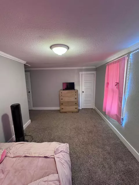 Bedroom - 284 Everett Ave, Newark, OH 43055 photo 5 of 10