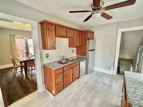 Kitchen - 284 Everett Ave, Newark, OH 43055 photo 2 of 4