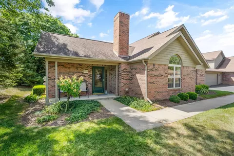 7715 Windy Hill Ct, Lewis Center, OH 43035