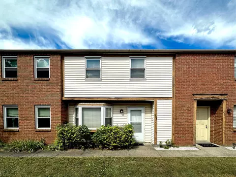 255 Cross Wind Dr, Westerville, OH 43081
