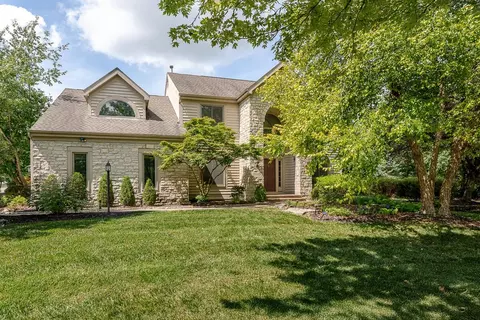 7865 Windwood Dr, Dublin, OH 43017