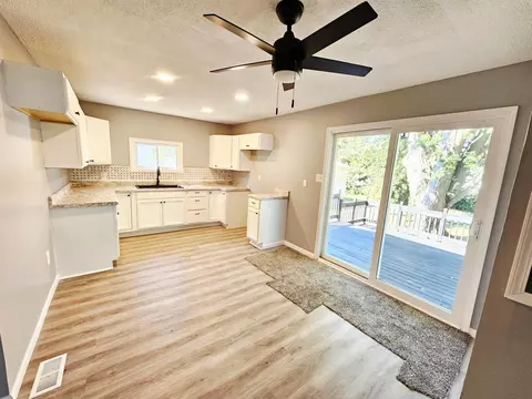Kitchen - 321 Worley St, Washington Court House, OH 43160 photo 1 of 4