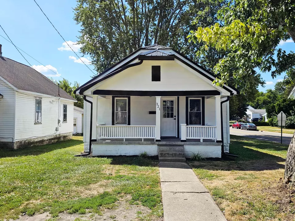 Exterior - 321 Worley St, Washington Court House, OH 43160 photo 2 of 7