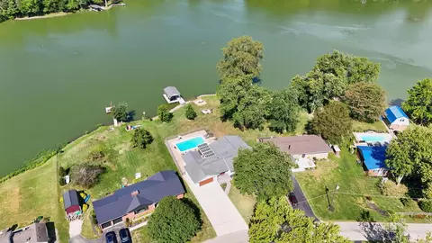 935 Sylvan Shores Dr, South Vienna, OH 45369