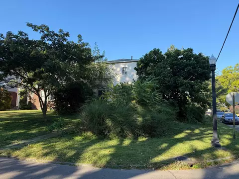2865 Dresden St, Columbus, OH 43224
