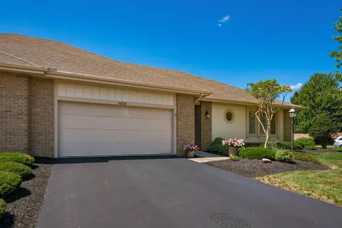 10324 Braemar Dr, Powell, OH 43065