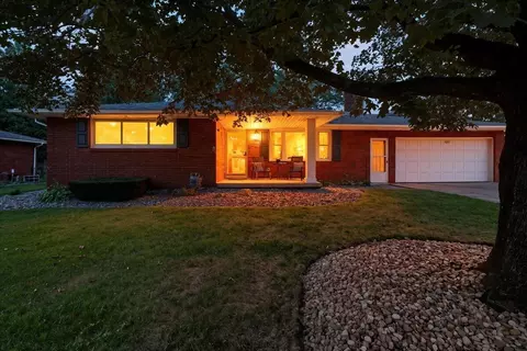 1150 Delwood Dr, Mansfield, OH 44905