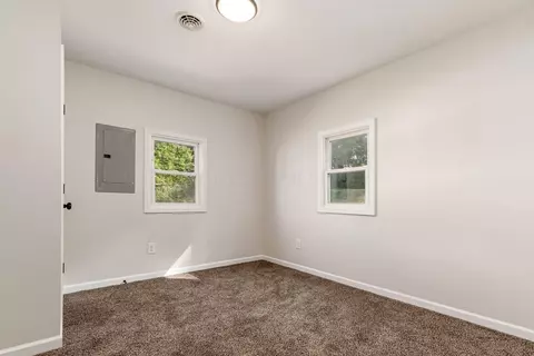 549 E Union St, Circleville, OH 43113 photo 8