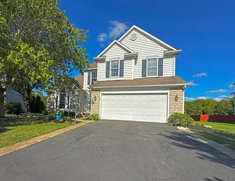 7566 Fairfield Lakes Dr, Powell, OH 43065