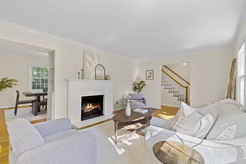 893 Francis Ave, Columbus, OH 43209