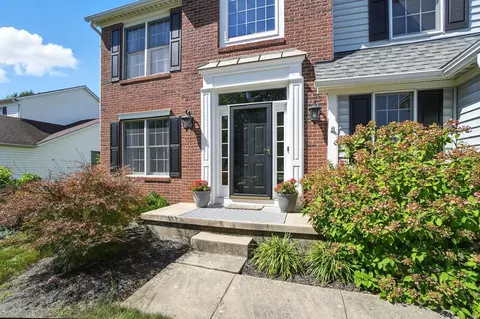 4093 Greenbelt Dr, Hilliard, OH 43026