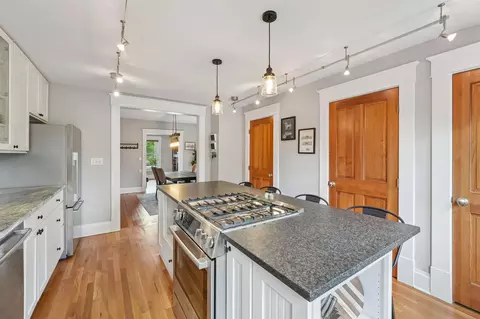 Kitchen - 162 E 2nd Ave, Columbus, OH 43201 photo 2 of 4