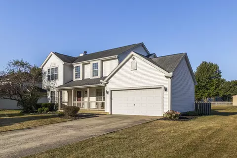 5375 Meadow Grove Dr, Grove City, OH 43123