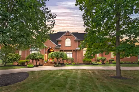 867 Edwards Gln, Marion, OH 43302