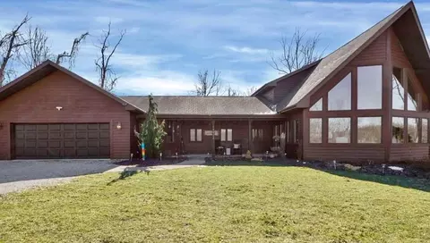 11425 Peach Ridge Rd, Athens, OH 45701
