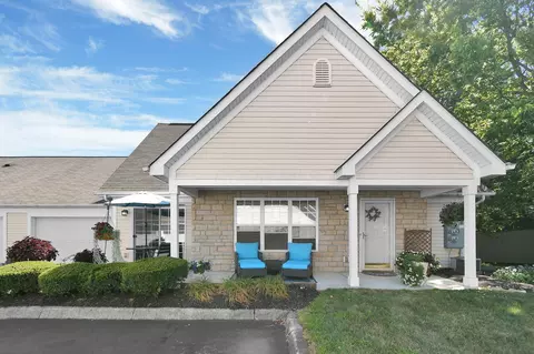 7933 Meadowlark Ln S, Reynoldsburg, OH 43068