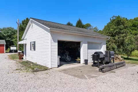 Exterior - 10187 Mantle Rd, Orient, OH 43146 photo 11 of 15