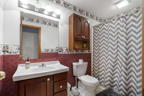 Bath - 10187 Mantle Rd, Orient, OH 43146 photo 1 of 4