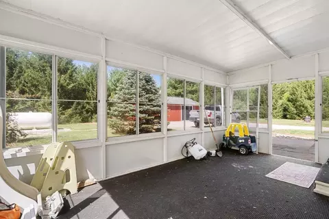 Exterior - 10187 Mantle Rd, Orient, OH 43146 photo 4 of 15