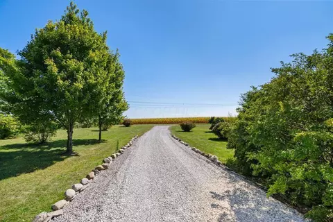 Exterior - 10187 Mantle Rd, Orient, OH 43146 photo 2 of 15