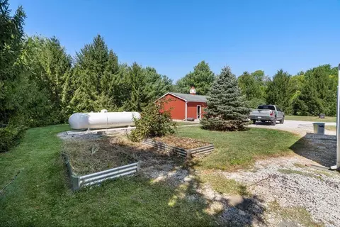 Exterior - 10187 Mantle Rd, Orient, OH 43146 photo 8 of 15