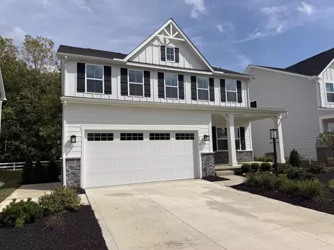 250 Alicia Kelton Dr, Delaware, OH 43015