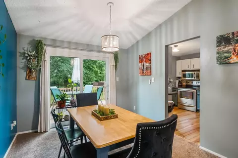 Dining - 5191 Stauffer Rd, Morral, OH 43337 photo 1 of 2