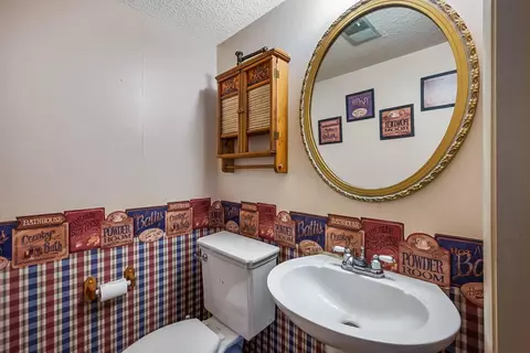 Bath - 5191 Stauffer Rd, Morral, OH 43337 photo 3 of 3