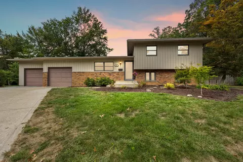 573 Illinois Ct, Westerville, OH 43081