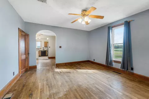 Living - 9900 Windfall Rd, La Rue, OH 43332 photo 1 of 2