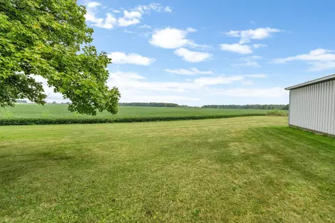 Exterior - 9900 Windfall Rd, La Rue, OH 43332 photo 7 of 9