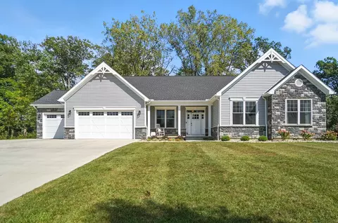 2380 Golf Club Ln, Marion, OH 43302