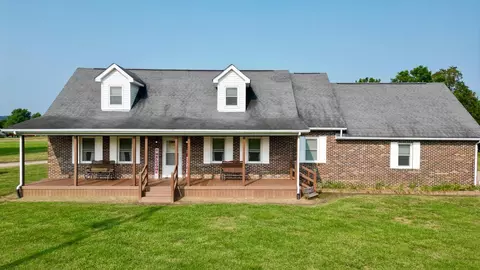15437 Charleston Pike, Kingston, OH 45644