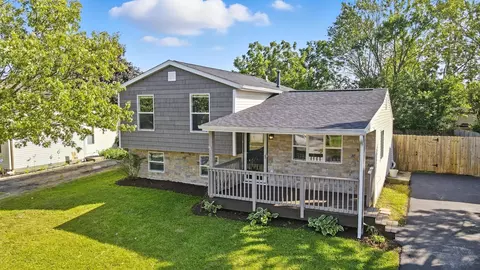 5281 Silverberry Ct, Columbus, OH 43228