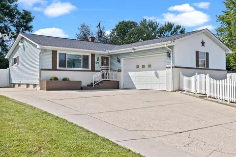 1015 Hodges Dr, Columbus, OH 43204
