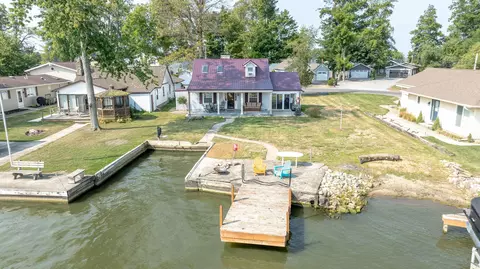 10801 Buckeye Dr, Huntsville, OH 43324