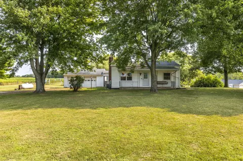 25560 Sisk Rd, Circleville, OH 43113 photo 2