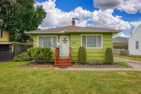 4205 Patzer Ave, Grove City, OH 43123