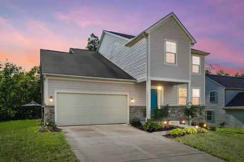 322 Weatherburn Dr, Pataskala, OH 43062