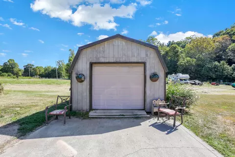 Exterior - 6335 Cimarron Rd, Mount Perry, OH 43760 photo 14 of 18