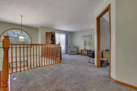 Entry Way - 6335 Cimarron Rd, Mount Perry, OH 43760 photo 2 of 4
