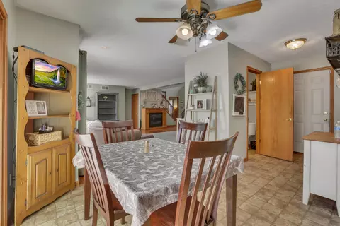 Dining - 6335 Cimarron Rd, Mount Perry, OH 43760 photo 1 of 1