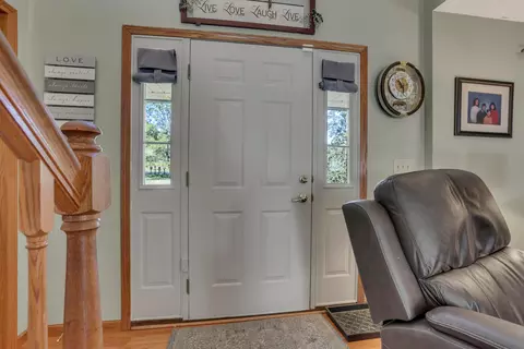 Entry Way - 6335 Cimarron Rd, Mount Perry, OH 43760 photo 4 of 4