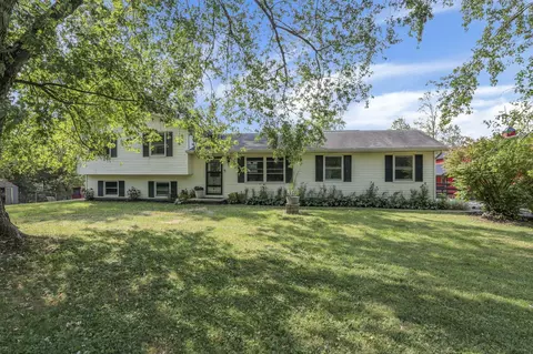 9240 Sycamore Rd, Mount Vernon, OH 43050