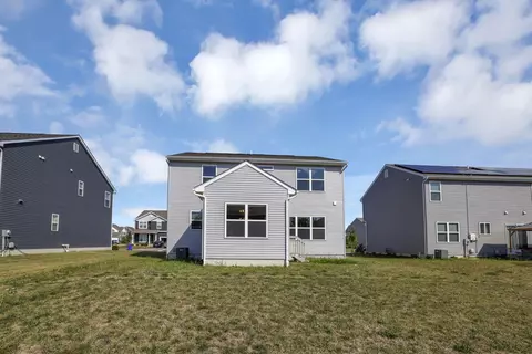 3265 O Heagra Dr, Reynoldsburg, OH 43068