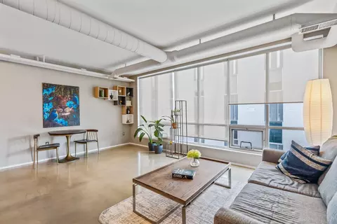 60 E Spring St #412, Columbus, OH 43215