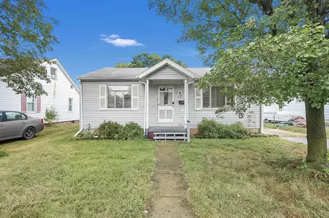 Exterior - 614 Renick Ave, Circleville, OH 43113 photo 2 of 4